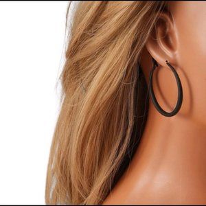 Black, delicate hoop earrings